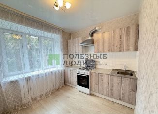 1-комнатная квартира в аренду, 38 м2, Ижевск, улица Ленина, 40
