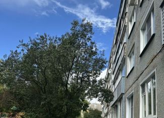 Продам 2-ком. квартиру, 47.1 м2, Киров, улица Металлургов, 14