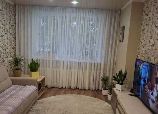 2-ком. квартира на продажу, 46.5 м2, Ишим, улица Чехова, 100