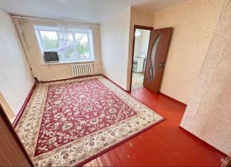 Продам 1-ком. квартиру, 30.6 м2, Кольчугино, площадь Ленина, 3