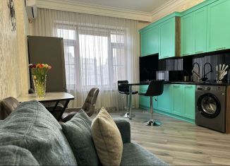 Сдается в аренду 2-комнатная квартира, 60 м2, Махачкала, улица Юсупова, 65