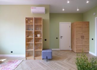 Продажа 2-комнатной квартиры, 42.8 м2, Ростов-на-Дону, Советский район, проспект Маршала Жукова, 18