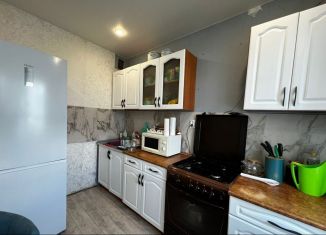 Продается 3-ком. квартира, 65 м2, Казань, улица Адоратского, 33