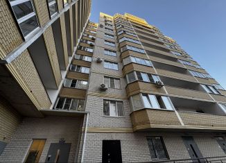 Продается двухкомнатная квартира, 71.6 м2, Ставрополь, микрорайон № 6, улица Ленина, 262