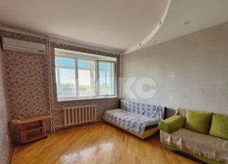 Продается однокомнатная квартира, 35 м2, Армавир, улица Гоголя, 100