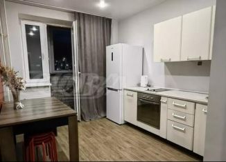 Продажа 1-комнатной квартиры, 35.9 м2, Тюмень, улица Дмитрия Менделеева, 2, ЖК Кристалл