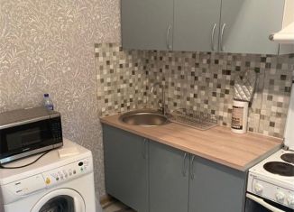 Сдаю в аренду трехкомнатную квартиру, 58 м2, Москва, улица Пестеля, 8Б, улица Пестеля