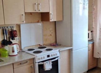 Сдаю в аренду 1-ком. квартиру, 45 м2, Санкт-Петербург, метро Проспект Ветеранов, проспект Народного Ополчения, 10