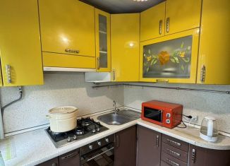 Сдается в аренду трехкомнатная квартира, 59.4 м2, Тверь, проспект Чайковского, 24А