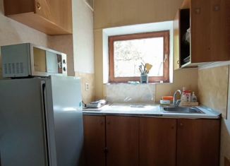 Сдается в аренду однокомнатная квартира, 30 м2, Сочи, Кавказская улица, 25