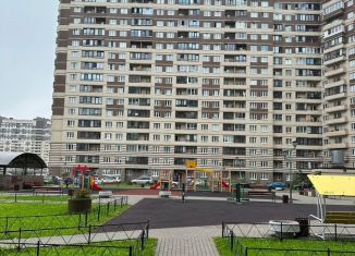 2-комнатная квартира в аренду, 59.2 м2, Мурино, улица Шоссе в Лаврики, 59к1