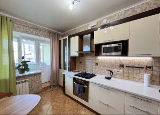 Сдача в аренду однокомнатной квартиры, 38 м2, Казань, Меридианная улица, 3