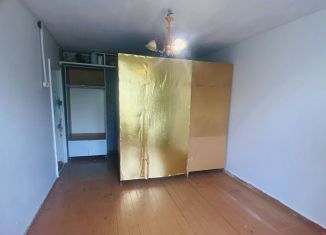 Продаю комнату, 18 м2, Октябрьский, улица Луначарского, 2