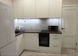 Сдаю в аренду 2-комнатную квартиру, 50 м2, Москва, улица Милашенкова, 10, метро Фонвизинская