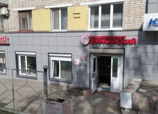 Торговая площадь в аренду, 76.4 м2, Чебоксары, улица Гузовского, 40