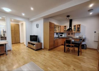 Продам 2-комнатную квартиру, 61 м2, Северодвинск, улица Плюснина, 5