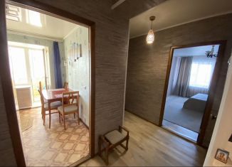 2-комнатная квартира на продажу, 64.3 м2, Кумертау, улица Мажита Гафури, 6