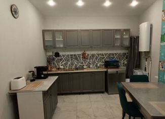 Сдаю в аренду дом, 100 м2, Таганрог, улица Карла Либкнехта, 278