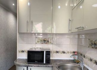 Сдам 2-ком. квартиру, 52 м2, Ростов-на-Дону, Халтуринский переулок, 130/1