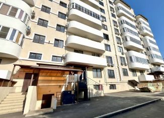 Продам 1-ком. квартиру, 42.3 м2, Геленджик, улица Маршала Жукова, 2к3