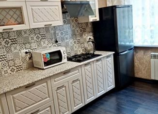 Сдается 1-ком. квартира, 34 м2, Саратов, улица имени И.П. Бардина, 10