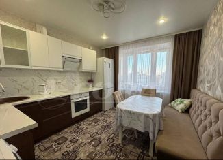 Сдаю в аренду 1-ком. квартиру, 45 м2, Тобольск, 7-й микрорайон, 47Б