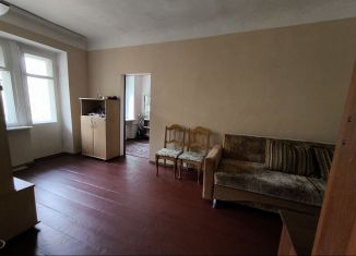 Сдается 2-комнатная квартира, 43 м2, Томская область, улица Кузнецова, 11