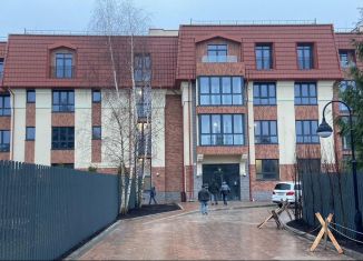 Продам 2-комнатную квартиру, 78.9 м2, Калининград, улица Ватутина, 38А