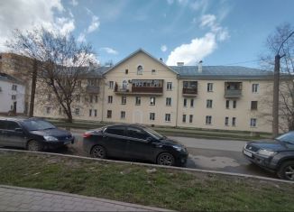 Продается 3-комнатная квартира, 64.9 м2, Киров, улица Правды, 3
