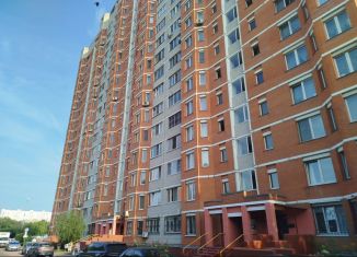 Продам 1-ком. квартиру, 39.9 м2, Щербинка, Спортивная улица, 9