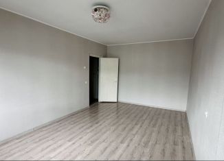 Продажа 2-ком. квартиры, 52.7 м2, Калининград, Зелёная улица, 19