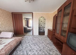 Продам однокомнатную квартиру, 35.1 м2, Армавир, улица Чернышевского, 5