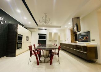 Сдача в аренду 4-комнатной квартиры, 190 м2, Ростов-на-Дону, Социалистическая улица, 150, Кировский район