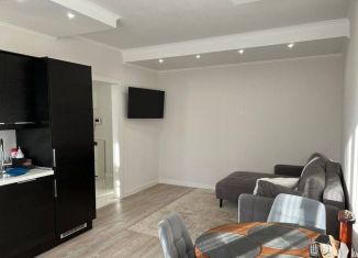 Сдача в аренду 1-ком. квартиры, 37.3 м2, Москва, Ярцевская улица, 28