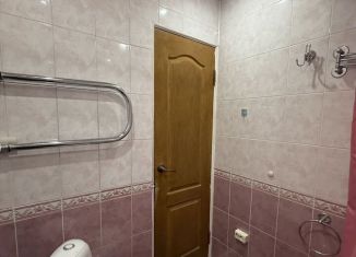 Продаю двухкомнатную квартиру, 45.7 м2, Красноярский край, Свердловская улица, 27