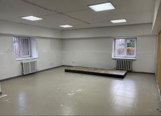 Сдаю в аренду торговую площадь, 82 м2, Тюмень, Солнечный проезд, 7