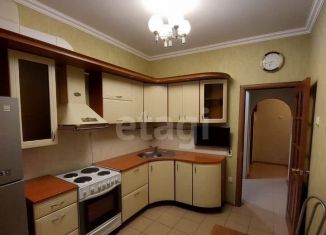 Продается трехкомнатная квартира, 70.7 м2, Норильск, площадь Металлургов, 21