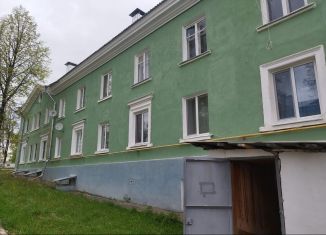 Продается торговая площадь, 85 м2, посёлок Лёвиха, улица Малышева, 19