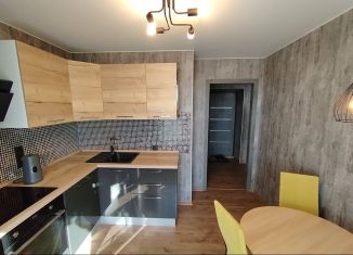 Сдаю 1-ком. квартиру, 37 м2, поселок городского типа Стройкерамика, улица Анетты Басс