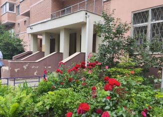 Трехкомнатная квартира на продажу, 81 м2, Воронеж, улица Ломоносова, 114/36