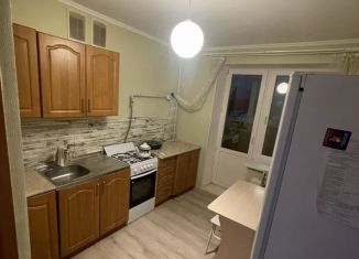 Сдам 1-комнатную квартиру, 38 м2, Туймазы, улица Чапаева, 61В