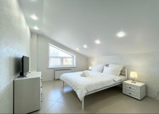 Сдам в аренду двухкомнатную квартиру, 50 м2, Калуга, Тульская улица, 18