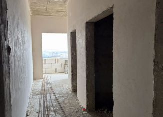 Двухкомнатная квартира на продажу, 93 м2, Махачкала, улица Перова, 13Б