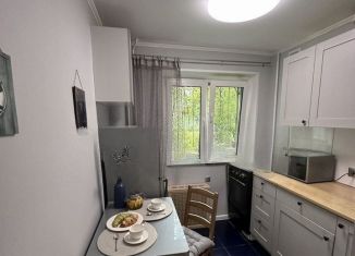 Сдаю в аренду 1-комнатную квартиру, 32 м2, Москва, улица Каховка, 21к2