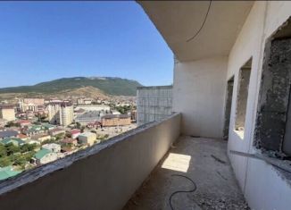 Продажа 2-ком. квартиры, 75.8 м2, Махачкала, улица Перова, 13Б