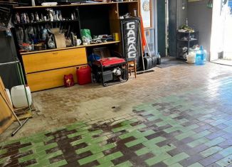 Продаю гараж, 30 м2, Коми, Интернациональная улица, 42