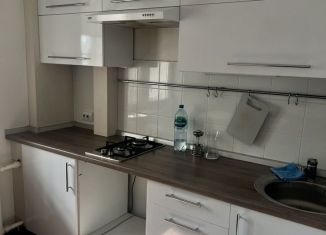 Сдаю в аренду 1-ком. квартиру, 32.6 м2, Псков, Рижский проспект, 79