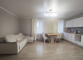 Трехкомнатная квартира на продажу, 81.9 м2, Томск, Киевская улица, 90