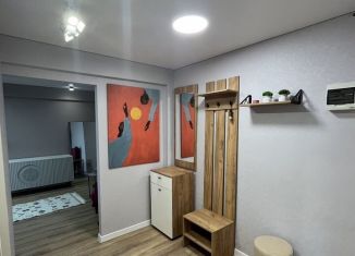 Продажа 3-ком. квартиры, 55.5 м2, Бийск, улица Александра Радищева, 10