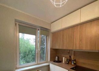 Сдам 1-ком. квартиру, 32 м2, Москва, Армавирская улица, 5